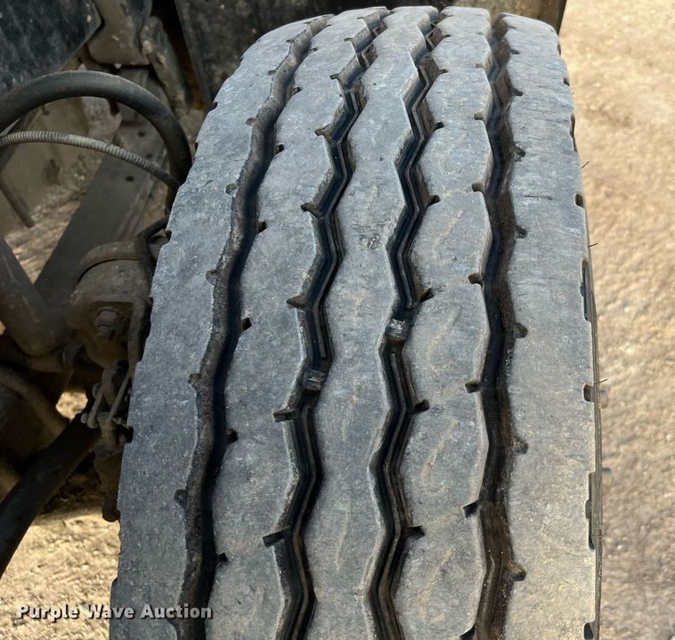 image for item DQ2344 2012 Freightliner 114SD  roll-off container truck