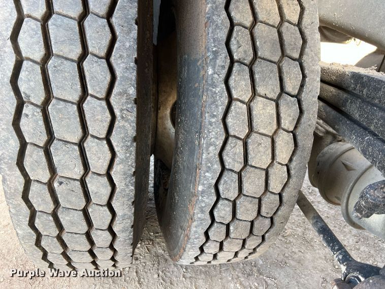 image for item DQ2344 2012 Freightliner 114SD  roll-off container truck