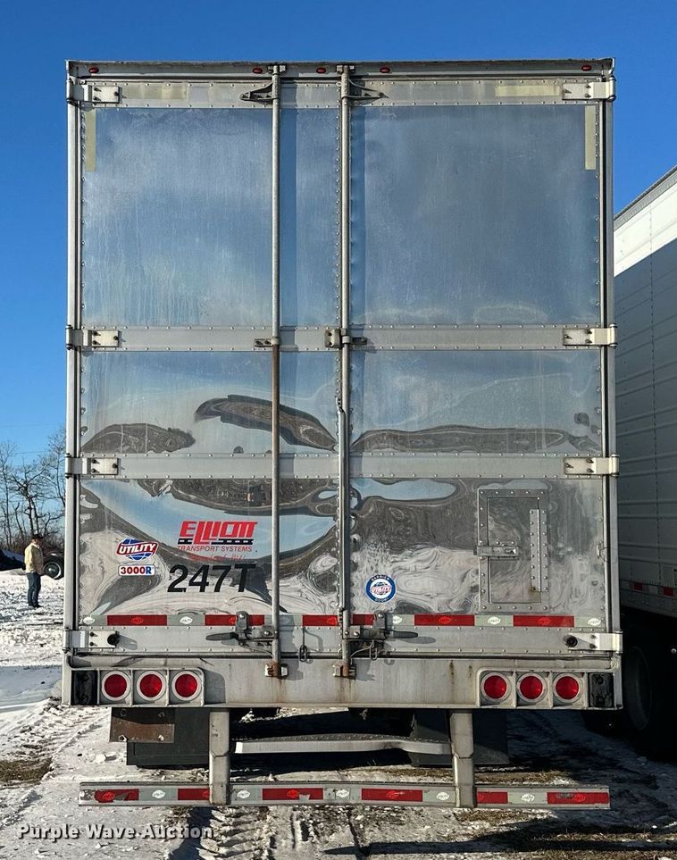 image for item DQ7408 2015 Utility  refrigerated van trailer