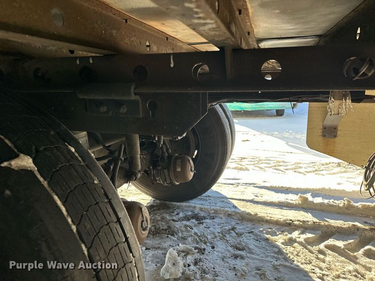 image for item DQ7408 2015 Utility  refrigerated van trailer