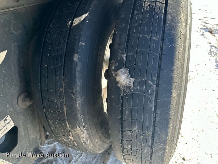 image for item DQ7408 2015 Utility  refrigerated van trailer