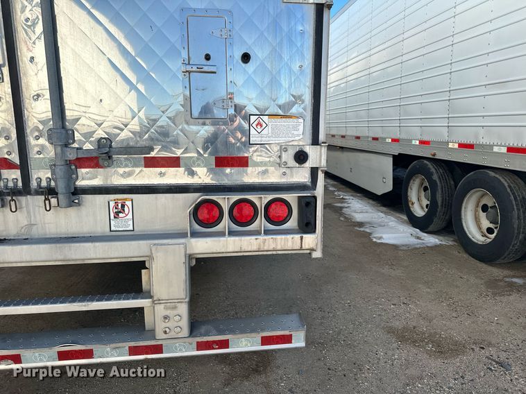 image for item DQ7410 2015 Great Dane  refrigerated van trailer