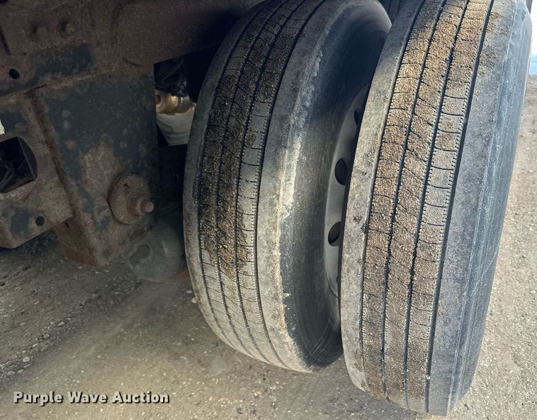 image for item DQ7410 2015 Great Dane  refrigerated van trailer