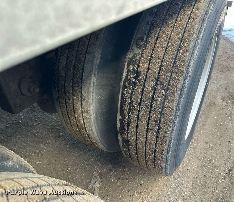 image for item DQ7410 2015 Great Dane  refrigerated van trailer