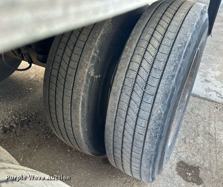 image for item DQ7410 2015 Great Dane  refrigerated van trailer