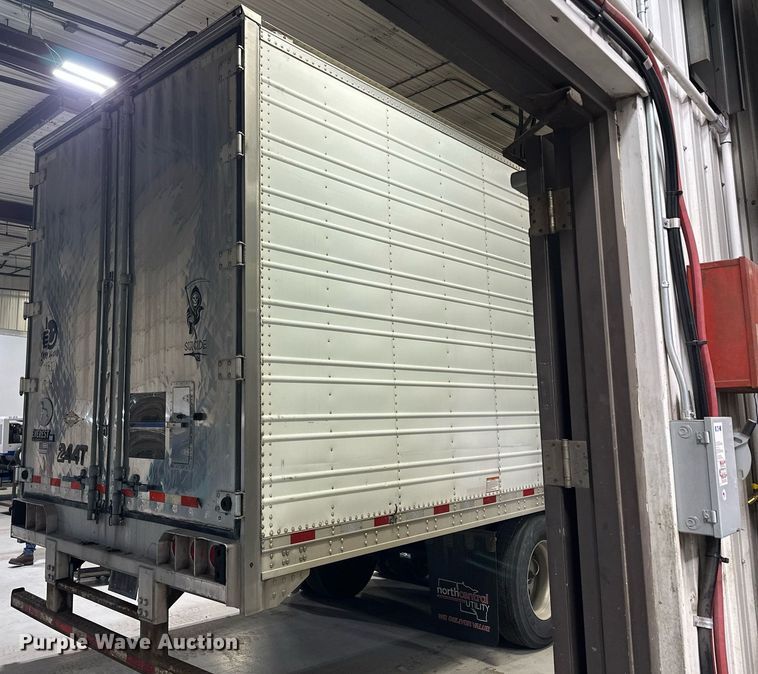 image for item DQ7411 2014 Great Dane ESS-1114-31053  refrigerated van trailer