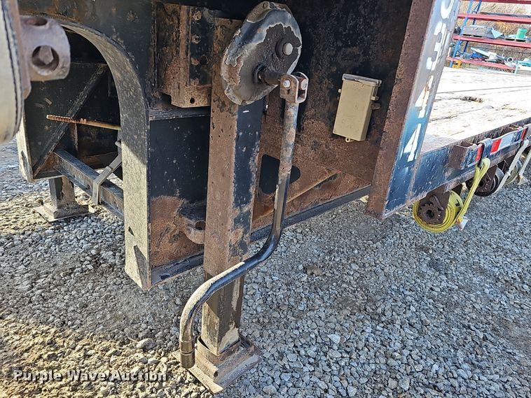 image for item DQ8498 2007 Fontaine  drop deck trailer