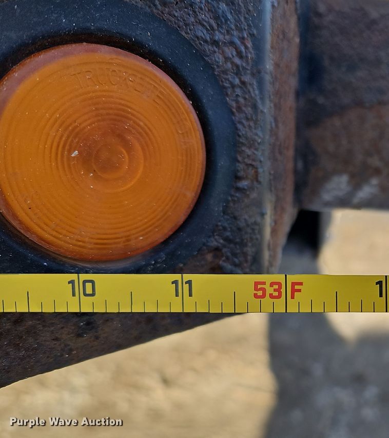 image for item DQ8498 2007 Fontaine  drop deck trailer