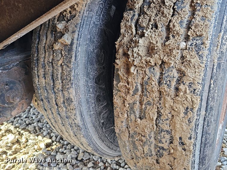 image for item DQ8498 2007 Fontaine  drop deck trailer