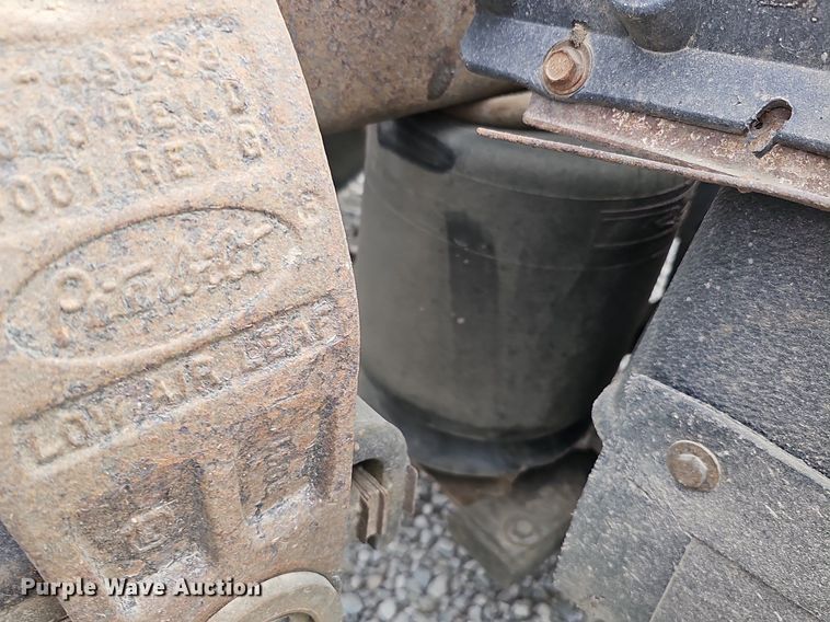 image for item DQ8554 2000 Peterbilt 379  semi truck