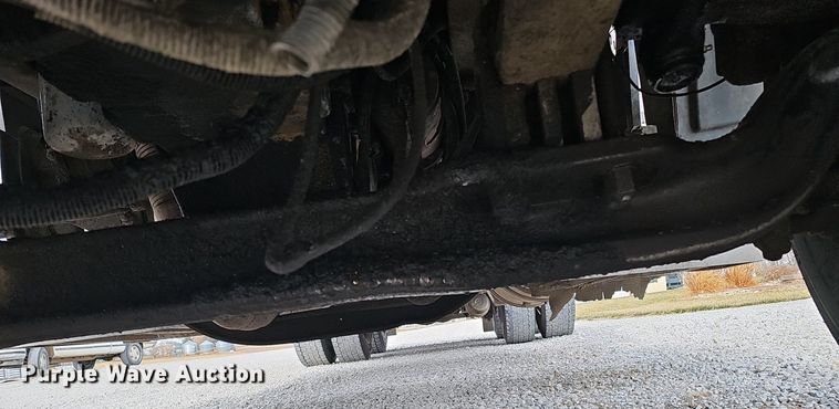 image for item DQ8554 2000 Peterbilt 379  semi truck