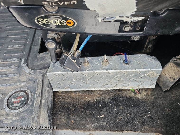 image for item DQ8554 2000 Peterbilt 379  semi truck