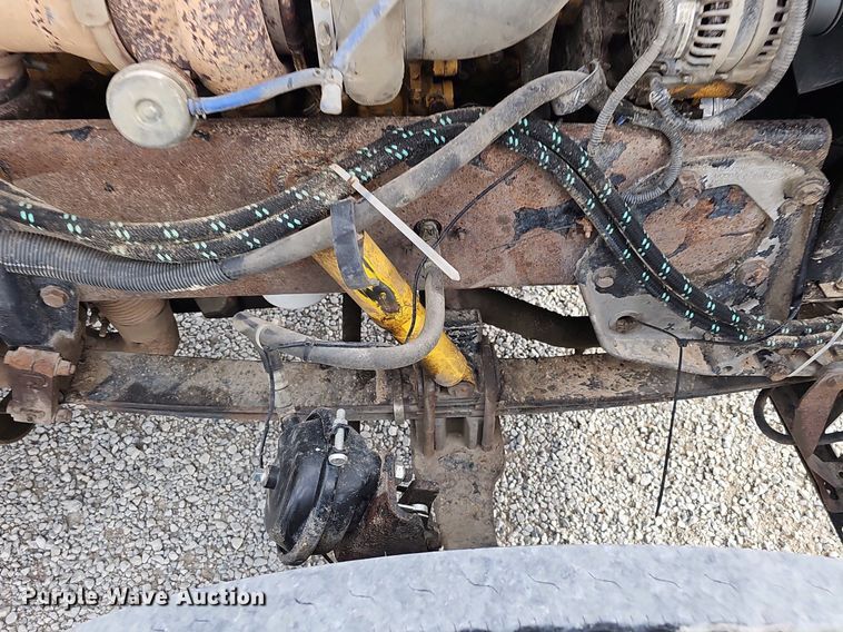 image for item DQ8554 2000 Peterbilt 379  semi truck