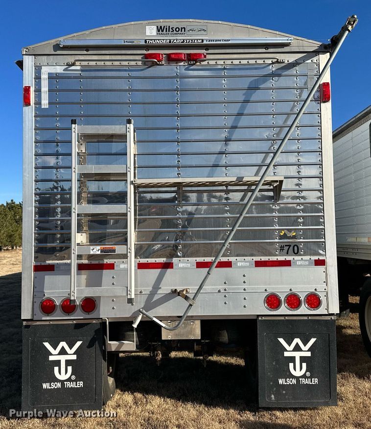 image for item EK9878 2011 Wilson DWH-500  grain trailer