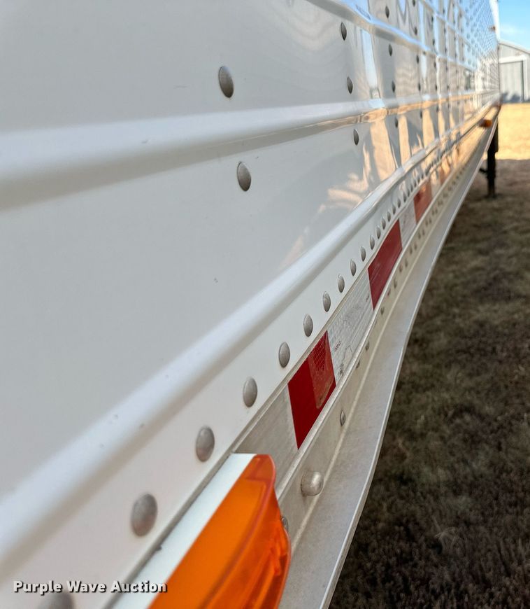 image for item EK9878 2011 Wilson DWH-500  grain trailer