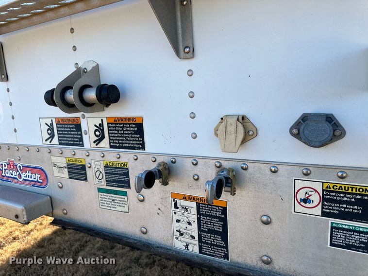 image for item EK9878 2011 Wilson DWH-500  grain trailer