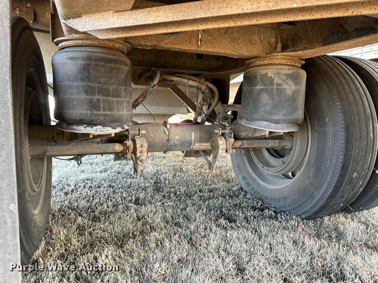 image for item EK9878 2011 Wilson DWH-500  grain trailer