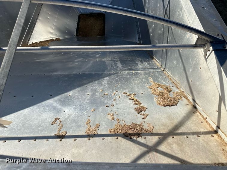 image for item EK9878 2011 Wilson DWH-500  grain trailer