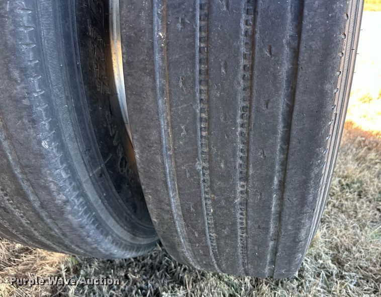 image for item EK9878 2011 Wilson DWH-500  grain trailer