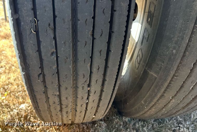 image for item EK9878 2011 Wilson DWH-500  grain trailer