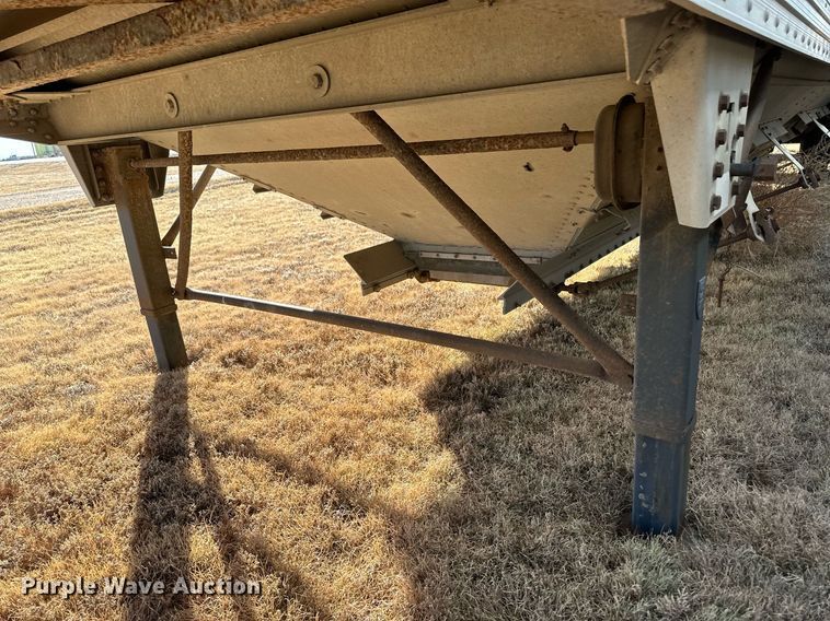 image for item EK9879 2003 Timpte  grain trailer