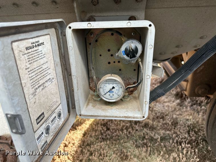 image for item EK9879 2003 Timpte  grain trailer