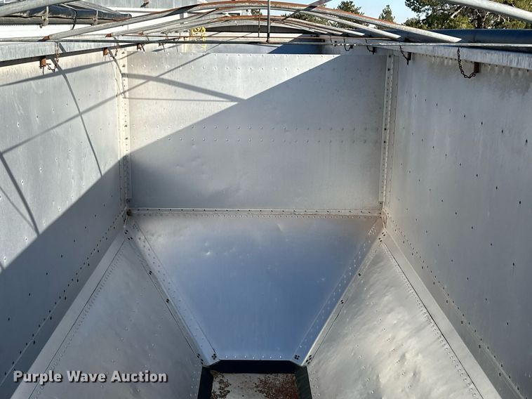 image for item EK9879 2003 Timpte  grain trailer