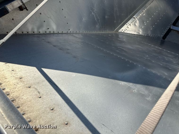 image for item EK9879 2003 Timpte  grain trailer