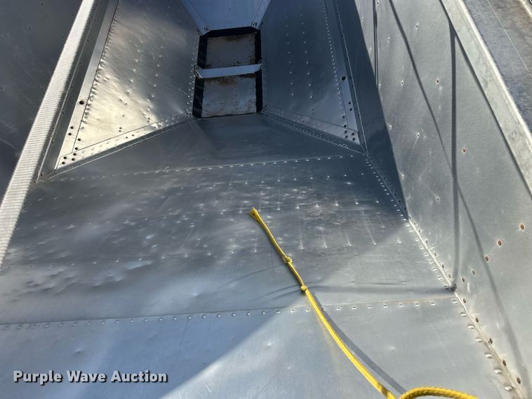 image for item EK9879 2003 Timpte  grain trailer