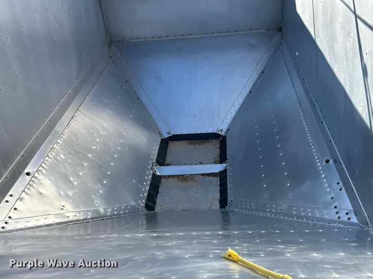 image for item EK9879 2003 Timpte  grain trailer