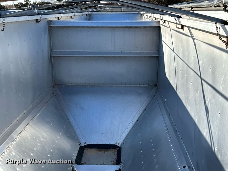 image for item EK9879 2003 Timpte  grain trailer