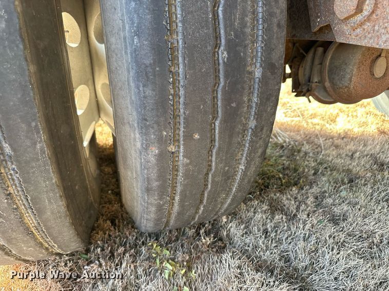 image for item EK9879 2003 Timpte  grain trailer