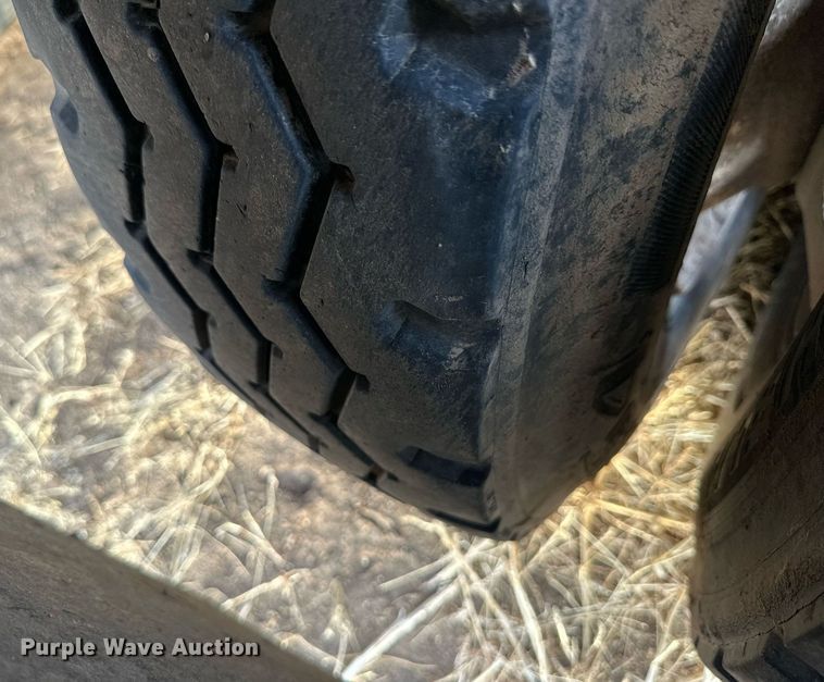 image for item EK9880 2012 SmithCo Manufacturing Co. Inc. SX2-42-34  side dump trailer