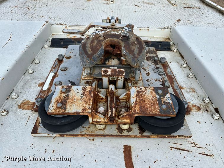 image for item EK9886 2000 International 9200i  semi truck