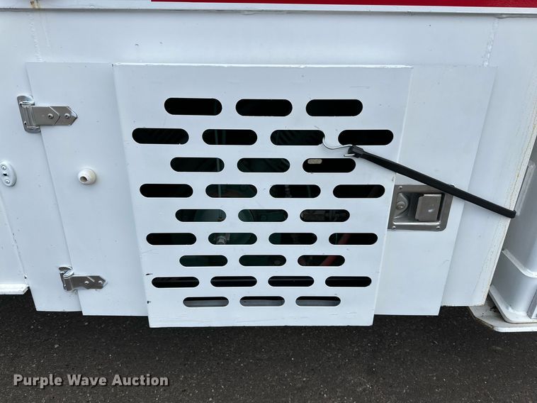 image for item IB9281 2008 Kenworth T370  tire service truck