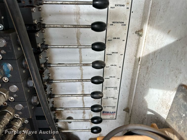 image for item IB9281 2008 Kenworth T370  tire service truck