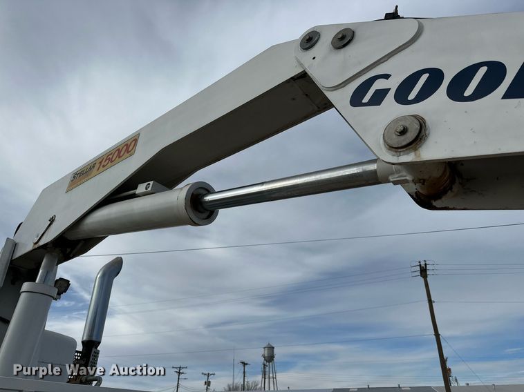 image for item IB9281 2008 Kenworth T370  tire service truck