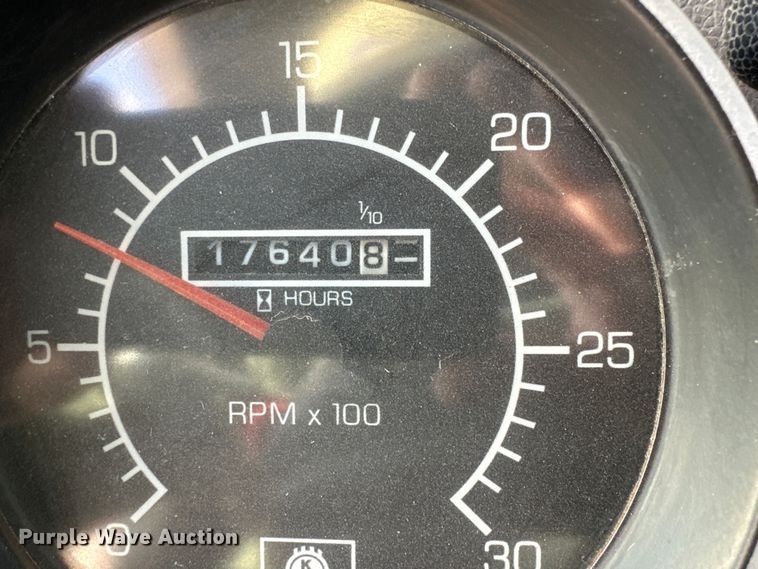 image for item IB9281 2008 Kenworth T370  tire service truck