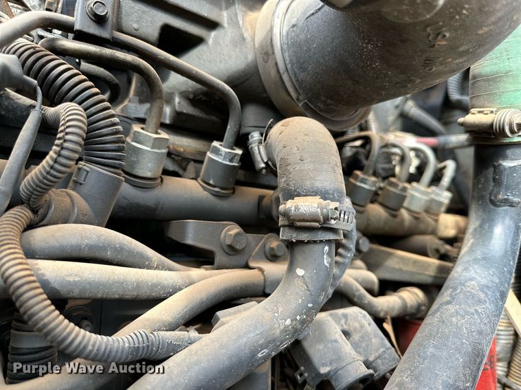 image for item IB9281 2008 Kenworth T370  tire service truck