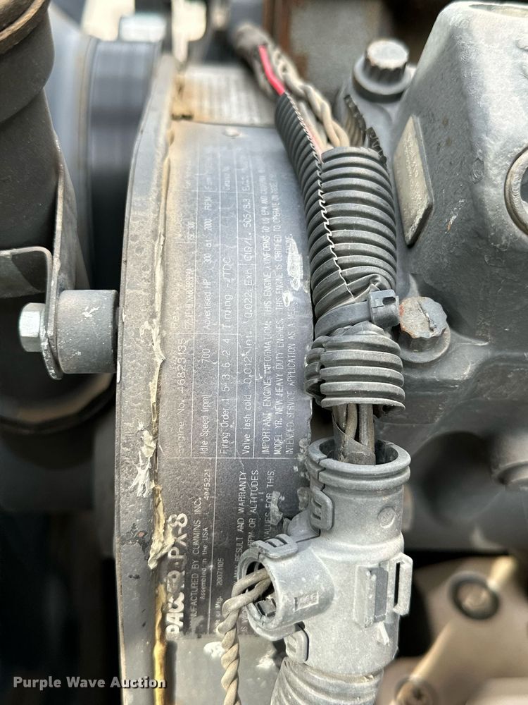 image for item IB9281 2008 Kenworth T370  tire service truck