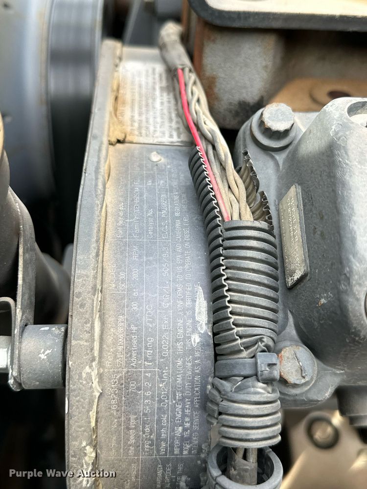 image for item IB9281 2008 Kenworth T370  tire service truck