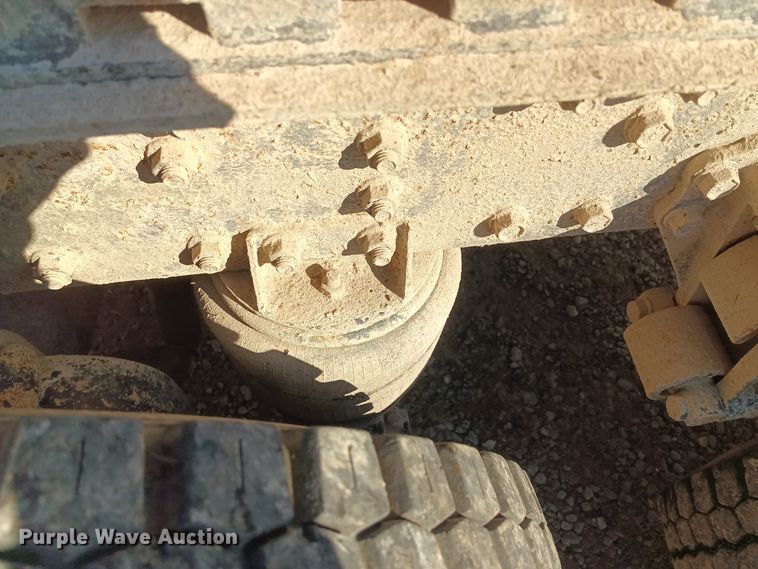 image for item KG9575 1991 White GMC WIA  semi truck