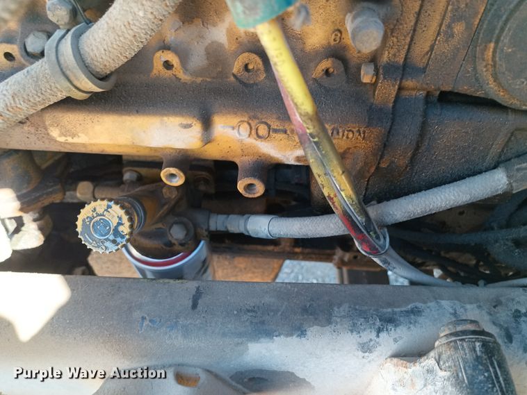 image for item KG9575 1991 White GMC WIA  semi truck