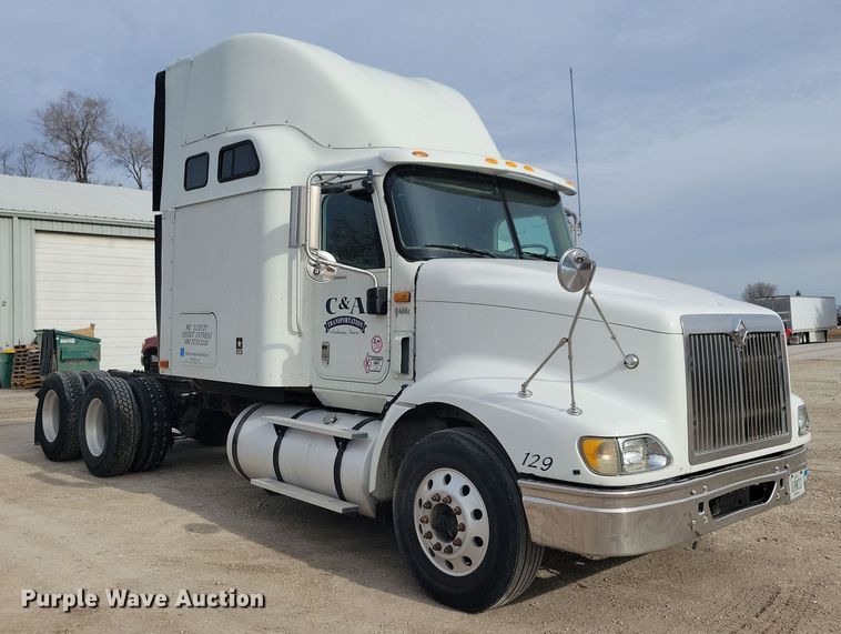 image for item LC9501 2007 International 9400i  semi truck