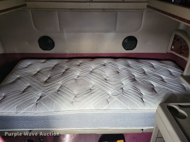 image for item LC9501 2007 International 9400i  semi truck