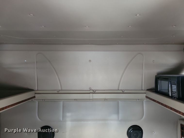 image for item LC9501 2007 International 9400i  semi truck