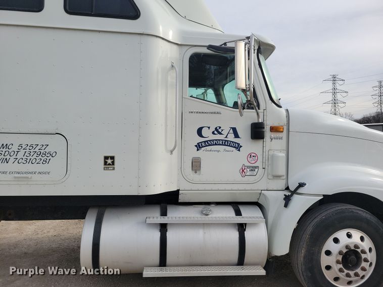 image for item LC9501 2007 International 9400i  semi truck
