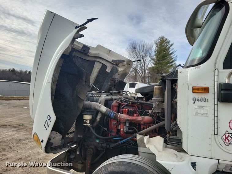 image for item LC9501 2007 International 9400i  semi truck