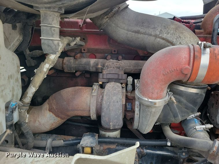 image for item LC9501 2007 International 9400i  semi truck