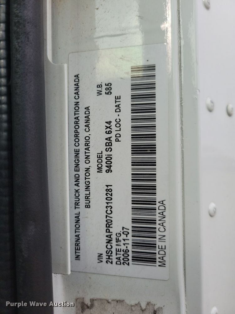 image for item LC9501 2007 International 9400i  semi truck